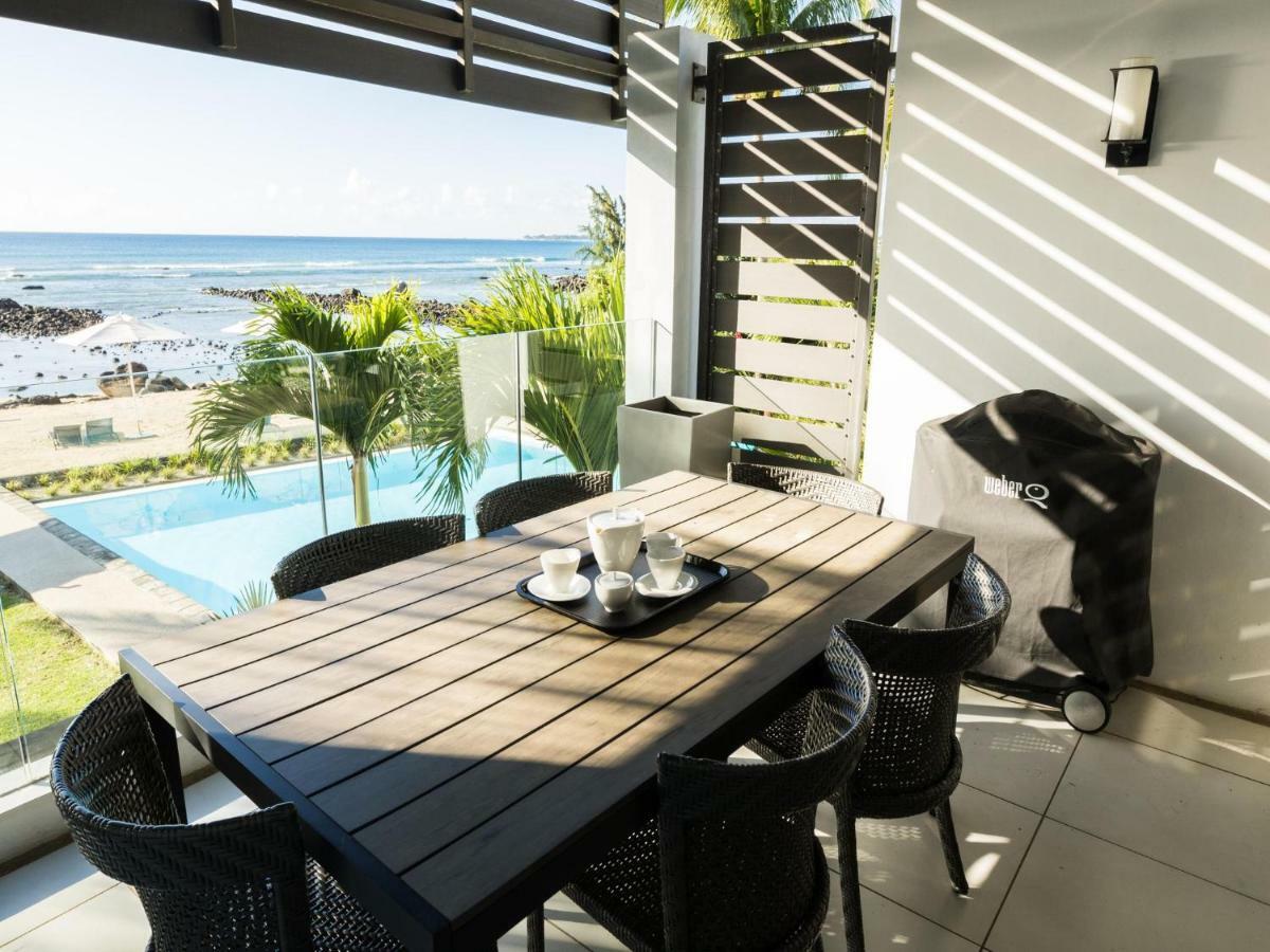 Beachfront & Pool Serviced With Stunning View - Closest To The Than Apartament