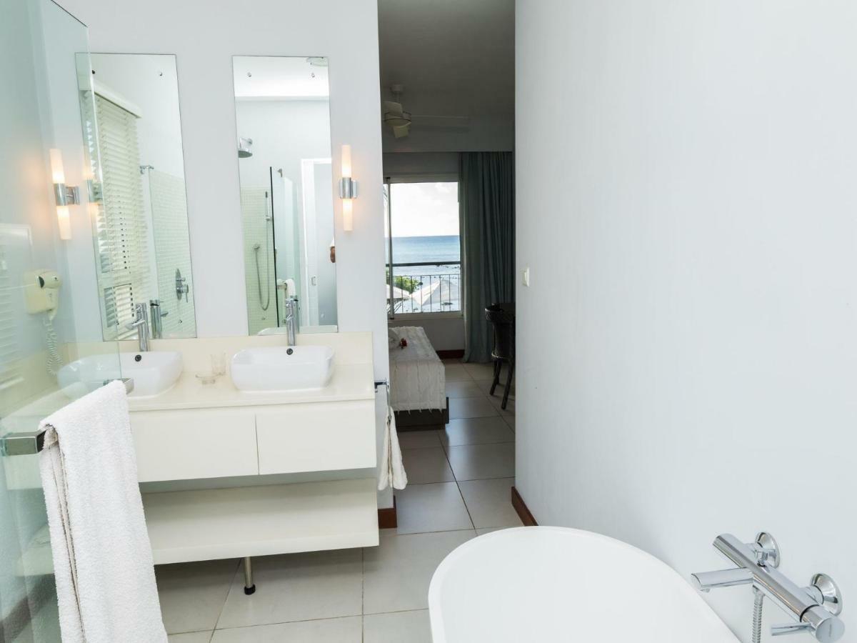 Apartament Beachfront & Pool Serviced With Stunning View - Closest To The Than