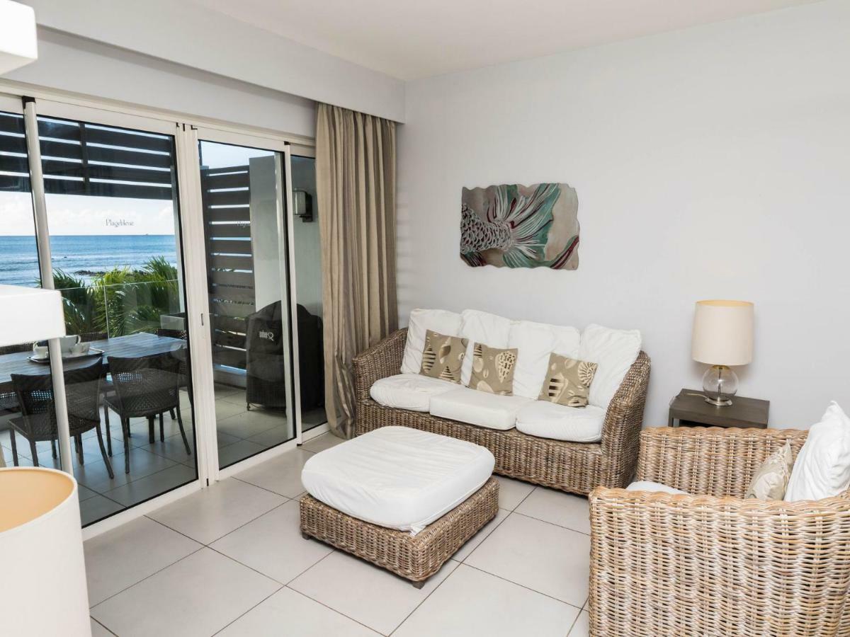 Beachfront & Pool Serviced With Stunning View - Closest To The Than Apartament Triolet